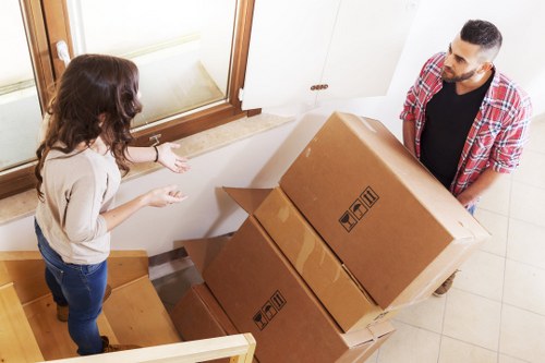 Specialized packing solutions for office relocation